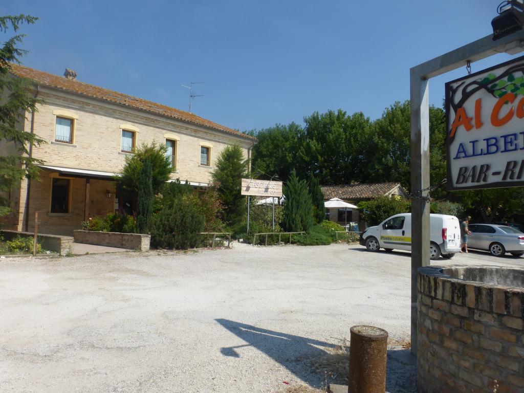 Al Casolare Ξενοδοχείο Corinaldo Εξωτερικό φωτογραφία